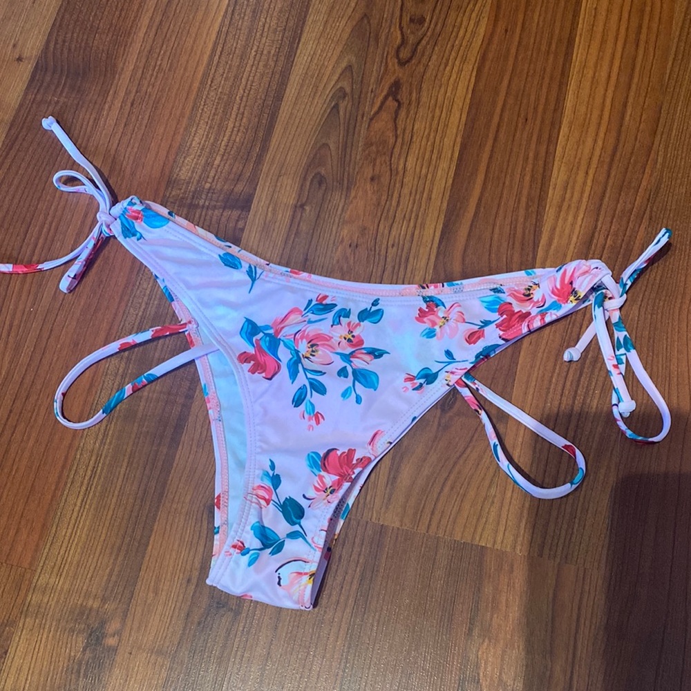 Bikini bottoms